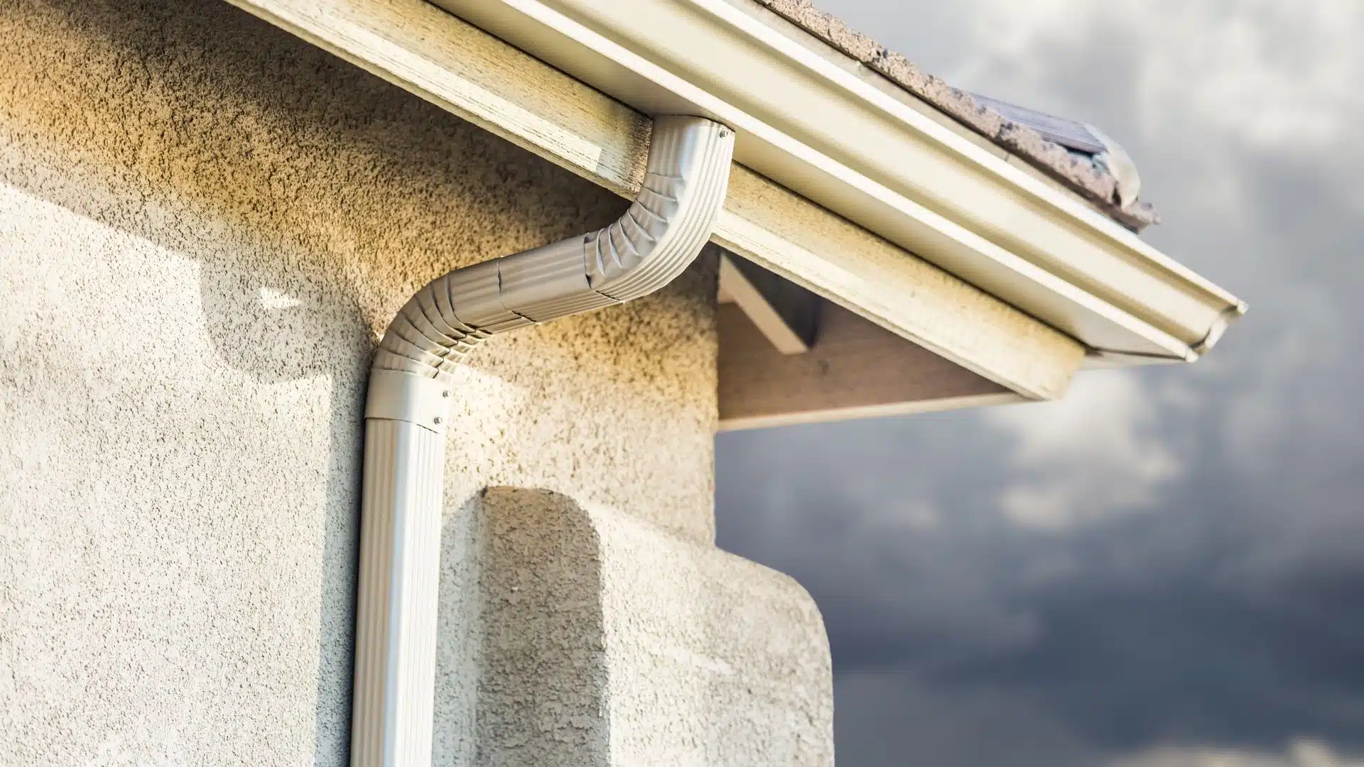 what is a downspout